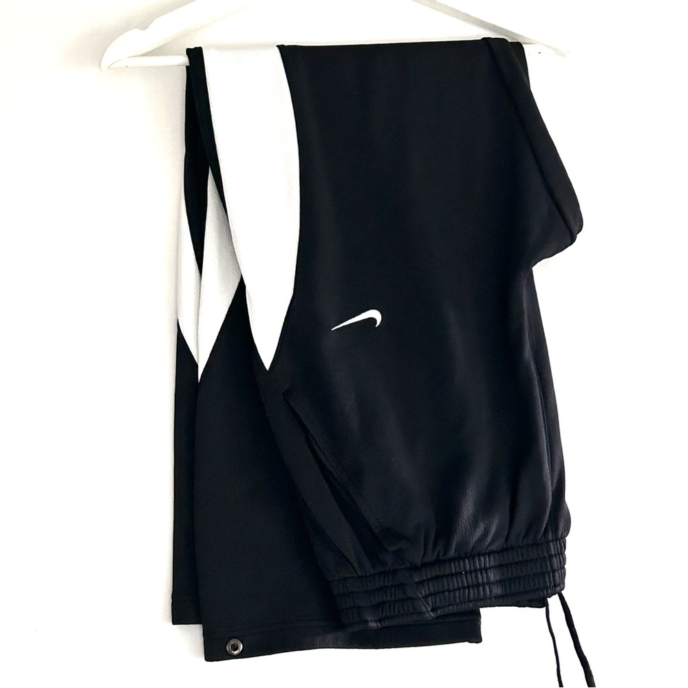 Nike Dri-FIT Basketball / Jogger / Training Pants Men’s Size Large, Black/ White
